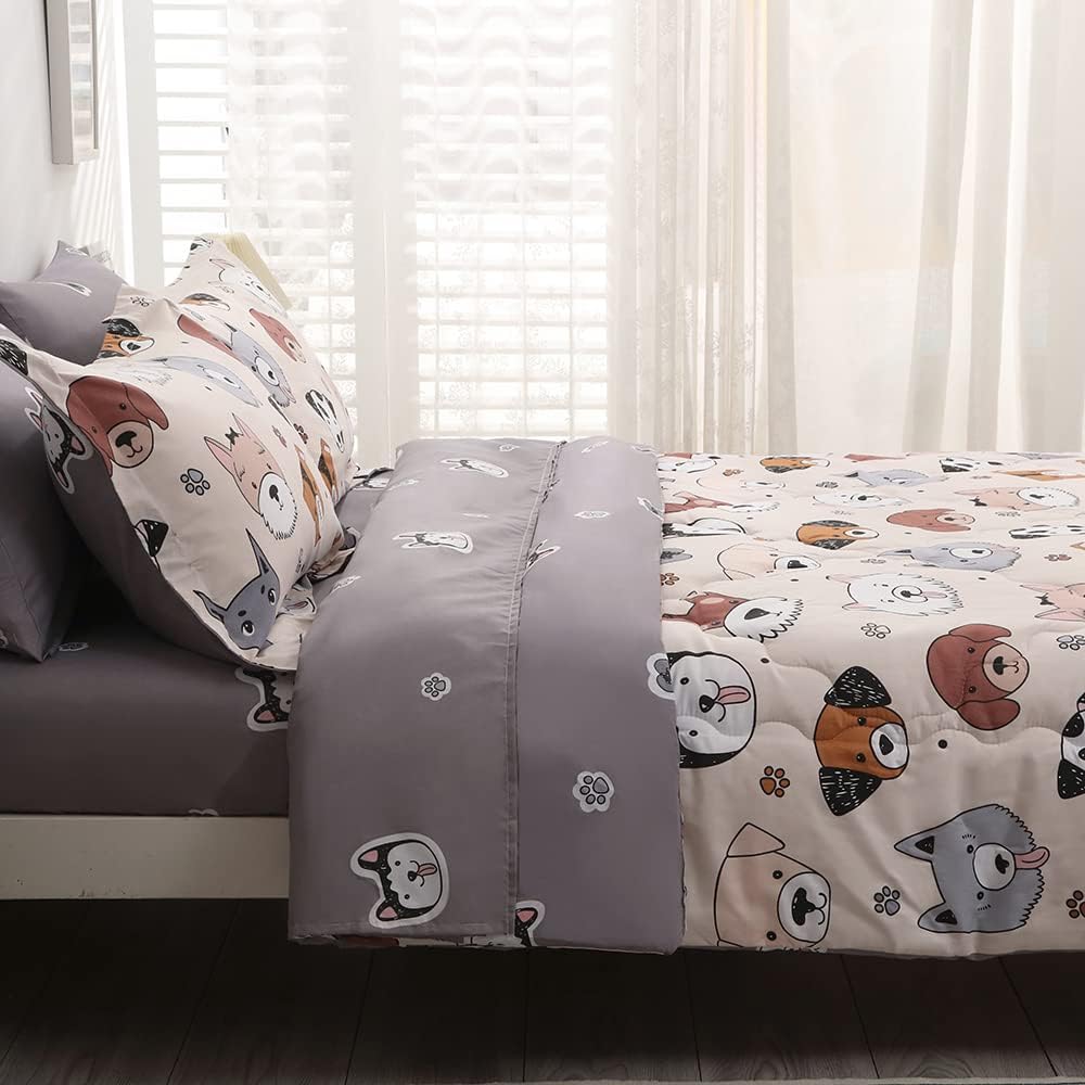 Kids Comforter Set 7 Piece Bedding Cute Dog Cartoon Animal Bed Microfiber Comforter Full Size All Season (1 Comforter, 1 Flat Sheet, 1 Fitted Sheet, 4 Pillowcase)