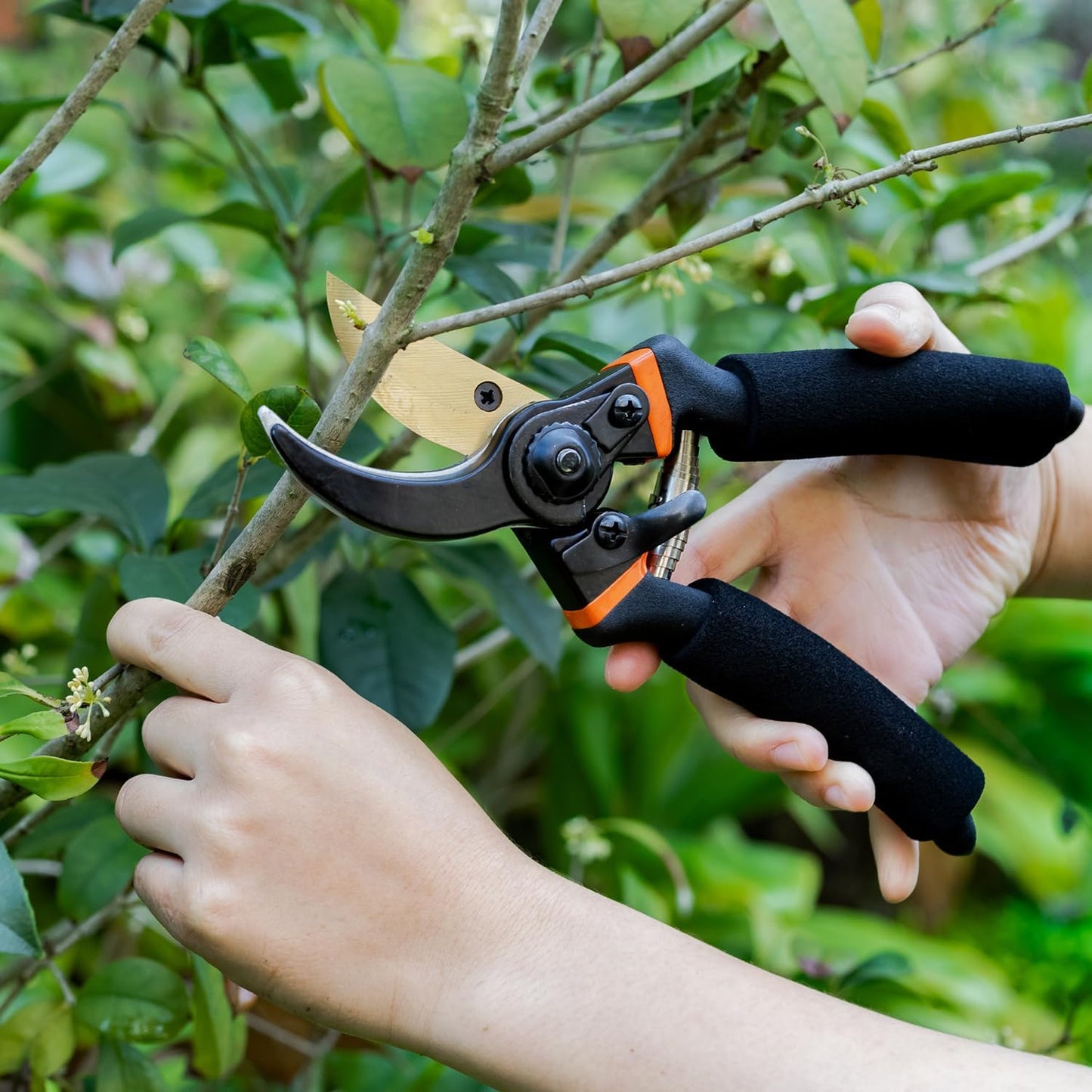 ESOW Garden Tool Set 7 PCS, Includes Cast-Aluminum Heavy Duty Hand Trowel, Transplant Trowel, Hand Rake, SK-5 Steel Gardening Scissor, Plant Tie, Bag & Gloves, Tool Kit Gifts