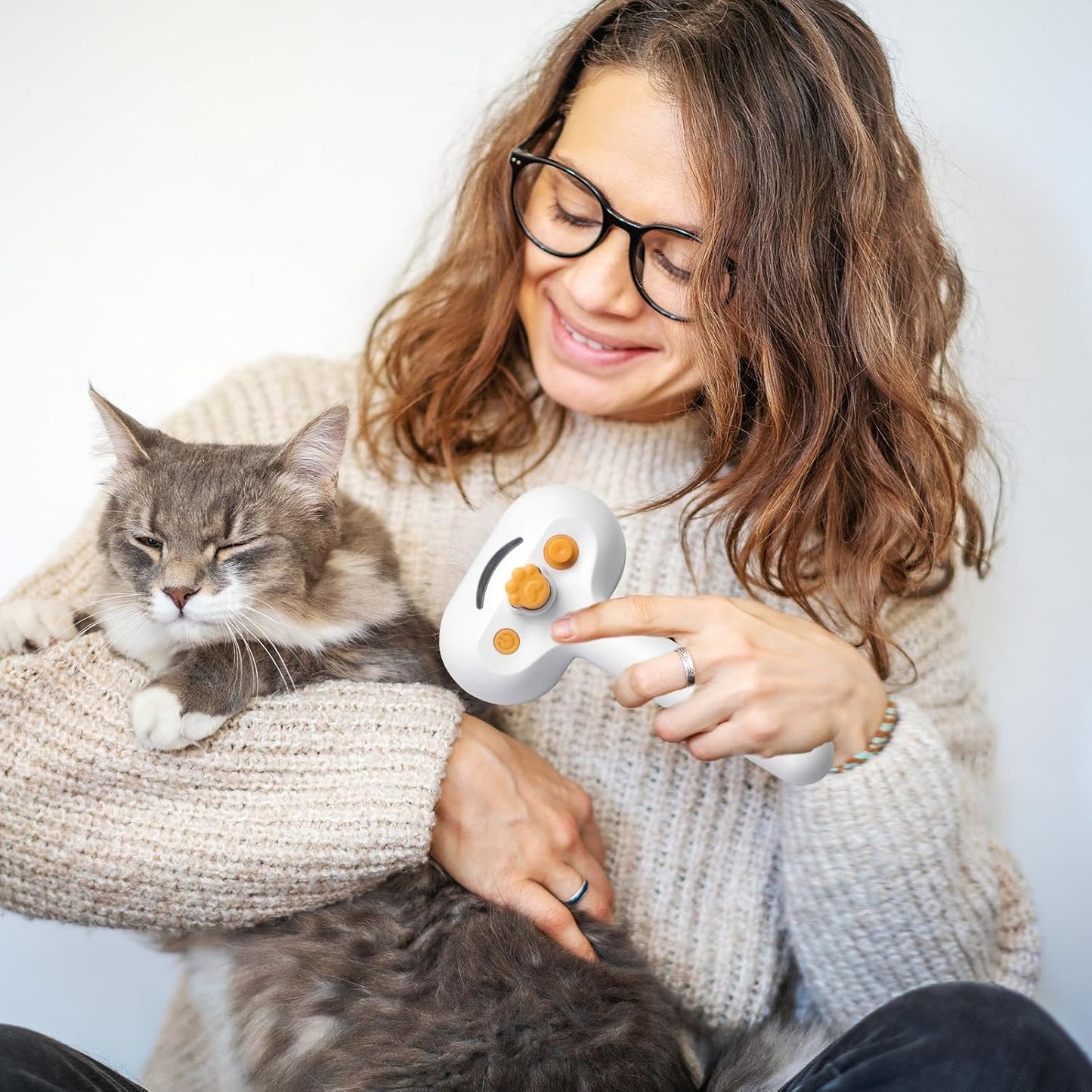 Pet Steam Brush for Cats and Dogs, 4 in 1 Spray Depilatory Comb, Cat Brush with Self-cleaning and Massage Functions Perfect for Long-haired and Short-haired Pets